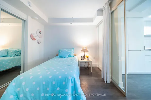 Additional image 20 of 955 Bay St Unit 2109