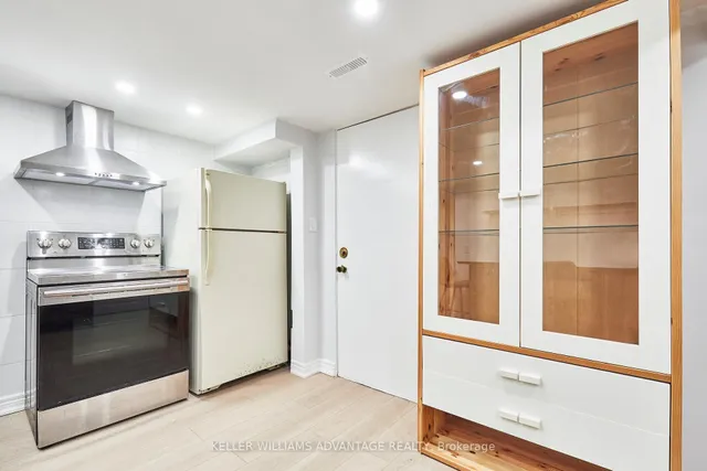 Additional image 29 of 128 Harewood Ave