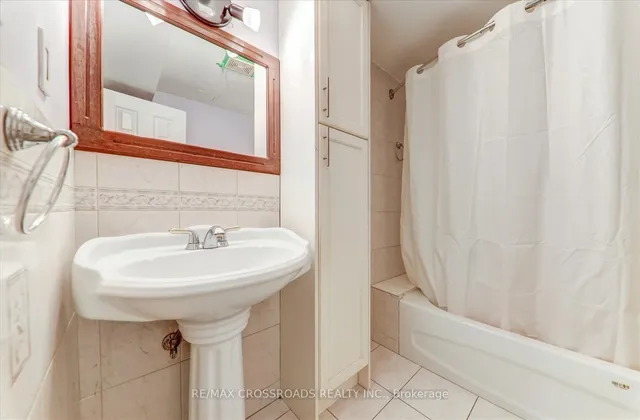 Additional image 46 of 75 Wandering Tr