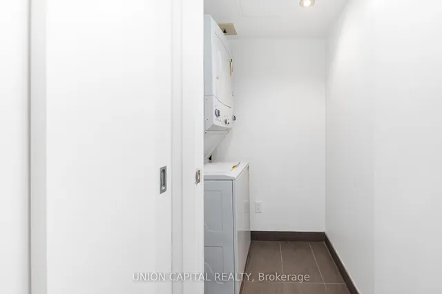 Additional image 23 of 170 FORT YORK Blvd Unit 509