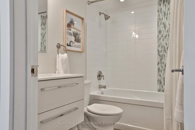 Additional image 34 of 153 Holland Park Ave