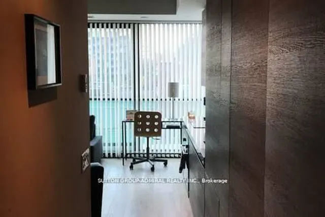 Additional image 3 of 629 King St Unit 329