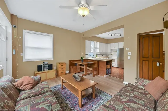 Additional image 13 of 40 Undermount Ave