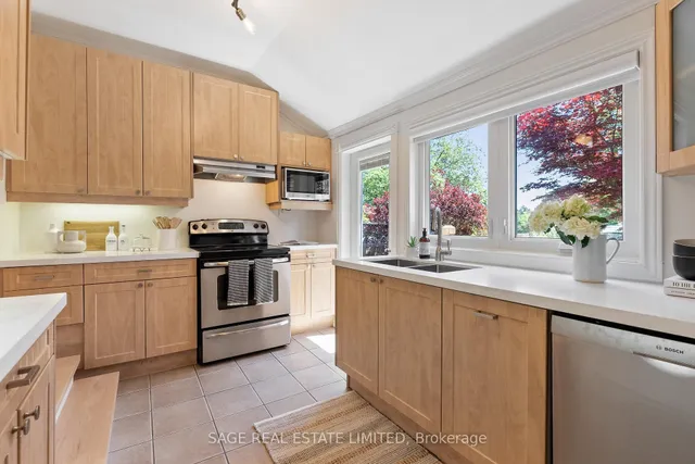 Additional image 12 of 4047 Old Dundas St