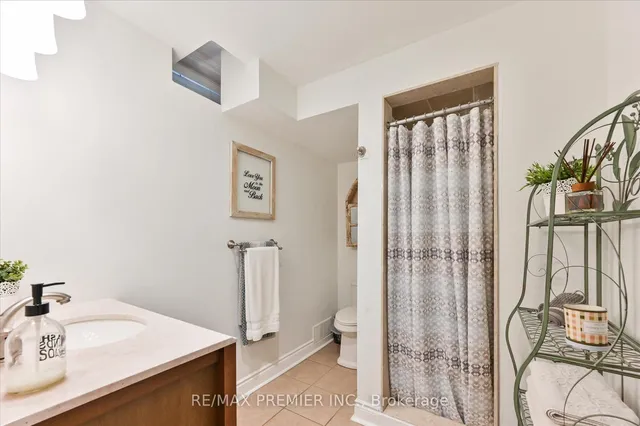 Additional image 31 of 24 Culture Cres