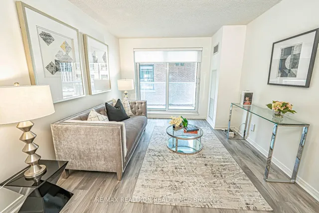 Additional image 11 of 230 King St Unit 318