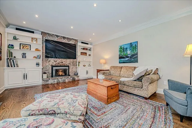 Additional image 16 of 11 Robinhood Dr