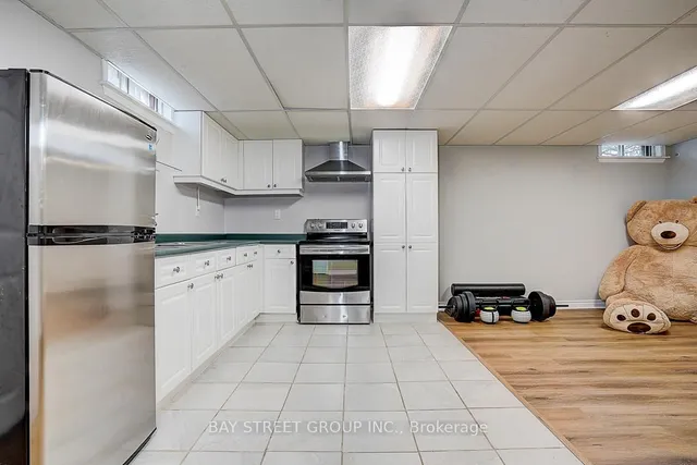 Additional image 42 of 8 Mckillop Crt