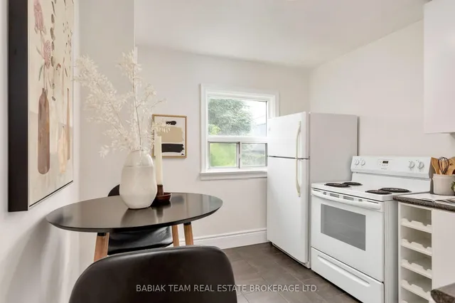 Additional image 10 of 30 Mould Ave