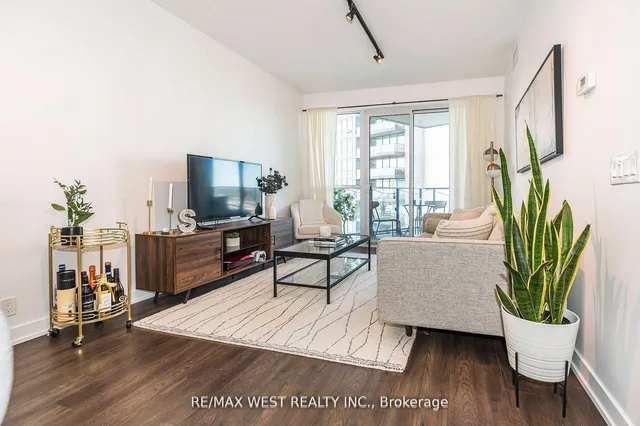 Additional image 19 of 10 Park Lawn Rd Unit 1705