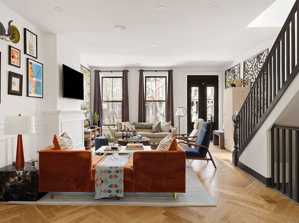 578 Bainbridge St, Brooklyn, NY 11233