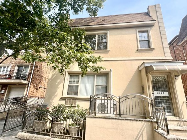 7023 57th Dr, Flushing, NY 11378