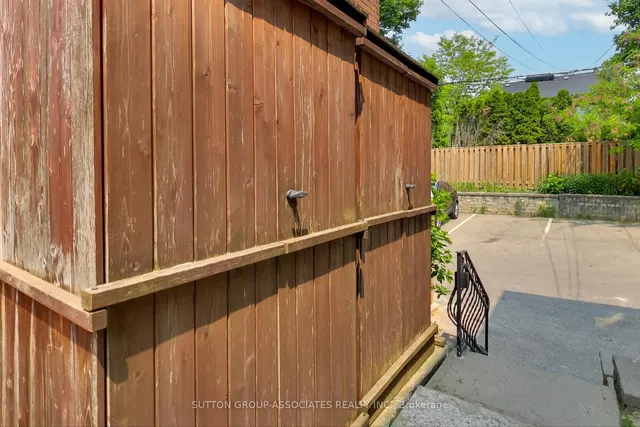 Additional image 27 of 1733 Bathurst St Unit 1A