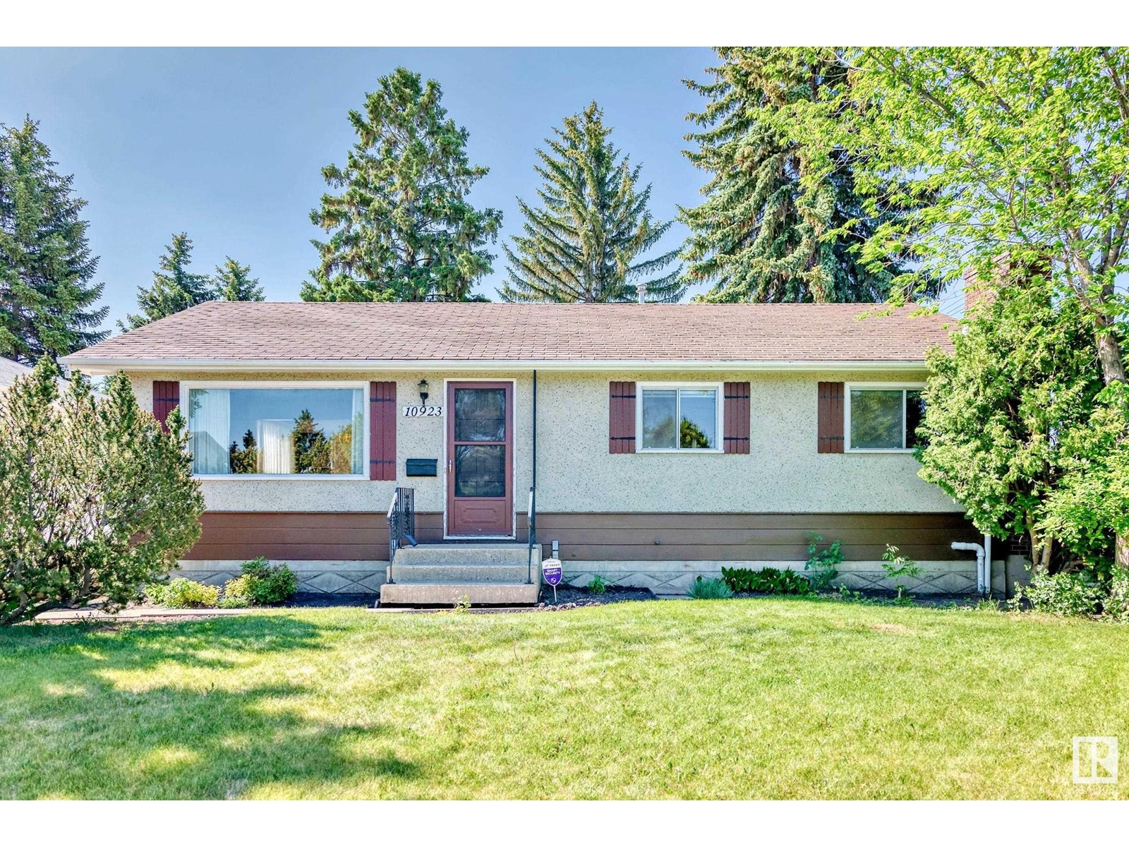 10923 135A AV NW|Edmonton, Alberta T5E1T2