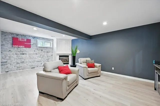 Additional image 27 of 69 Hillgarden Dr