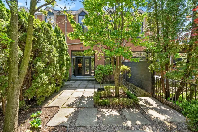 Additional image 38 of 34 Marlborough Ave