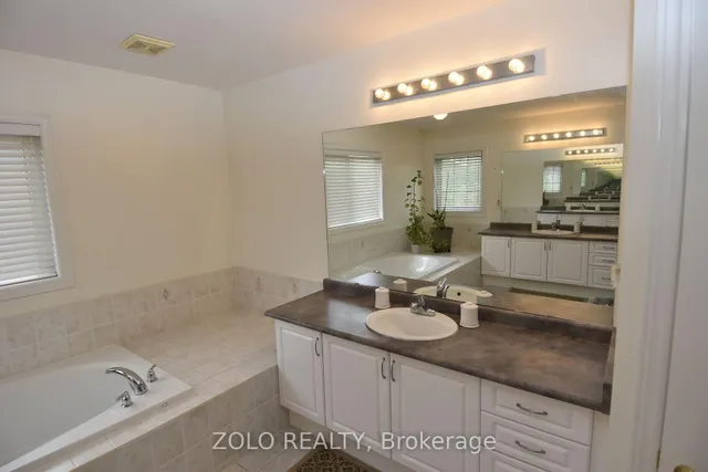 Additional image 35 of 22 Showboat Cres