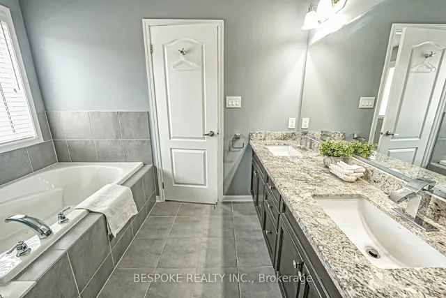 Additional image 20 of 13 Miracle Tr