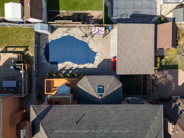 Additional image 3 of 6 Embassy Dr