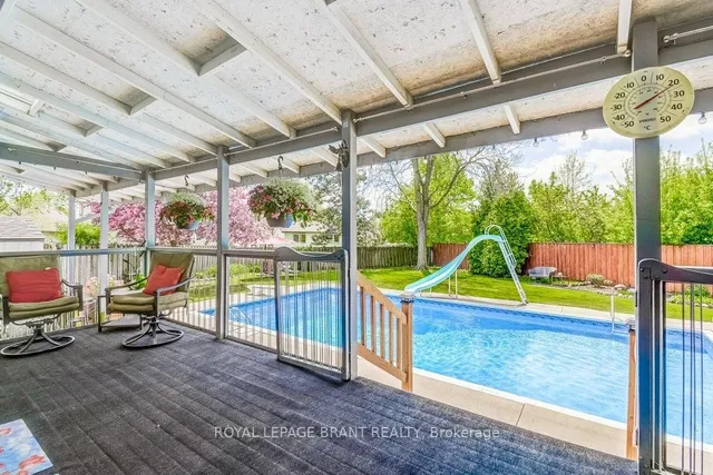 Additional image 34 of 726 Applewood Cres