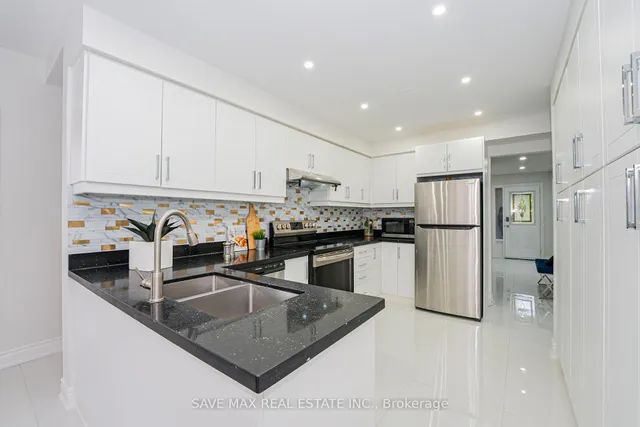 Additional image 4 of 14 Conover Crt