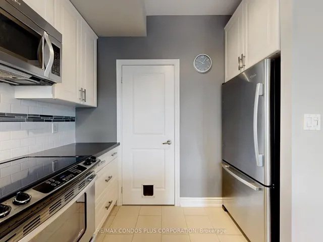 Additional image 13 of 500 Richmond St Unit 325