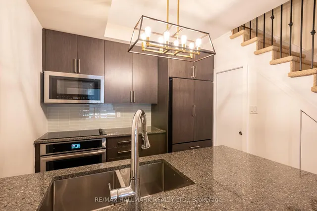 Additional image 9 of 1068 Lansdowne Ave