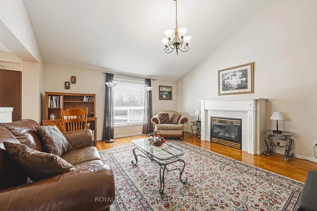 Additional image 12 of 148 Meadow Wood Cres