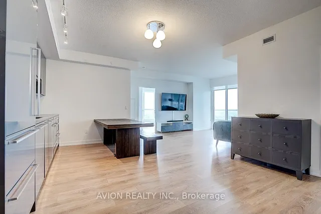 Additional image 13 of 115 Mcmahon Dr Unit 1511