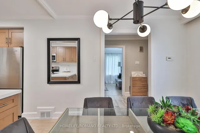 Additional image 48 of 542 Deloraine Ave