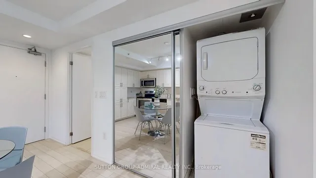 Additional image 22 of 3091 Dufferin St Unit 411