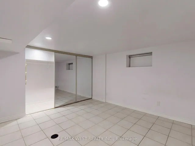 Additional image 17 of 206 Howard Park Ave