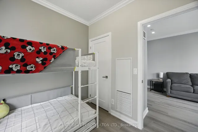 Additional image 14 of 181 Village Green Sq Unit 314