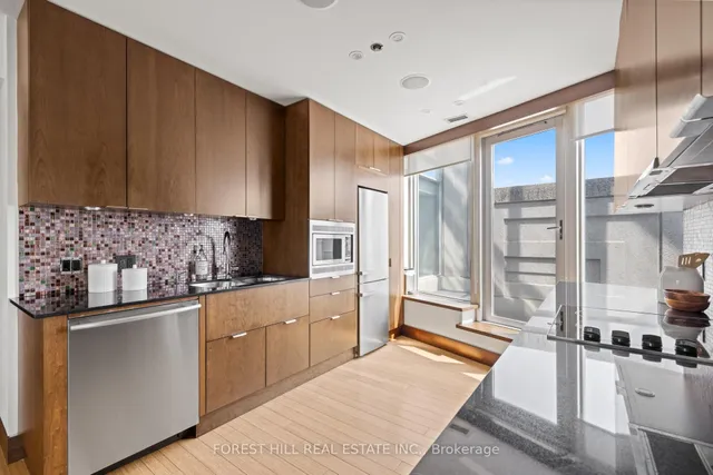 Additional image 6 of 1 King St Unit #4307