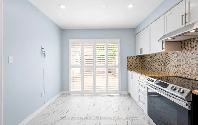 Additional image 15 of 634 Hamilton Cres