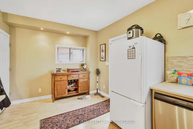 Additional image 20 of 461 Main St