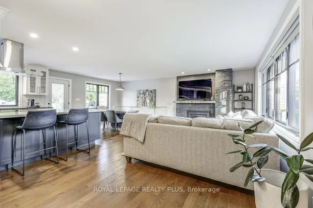 Additional image 4 of 741 George St