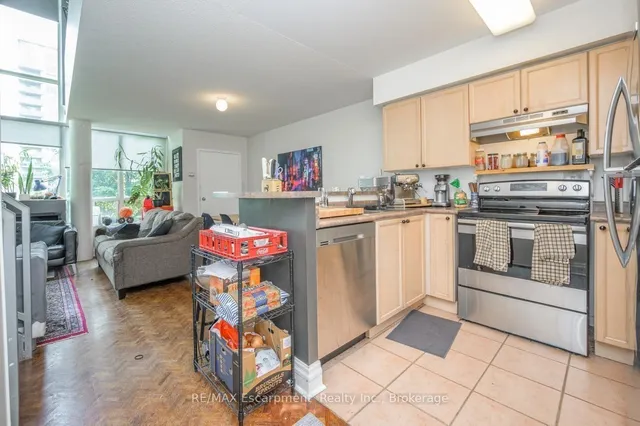 Additional image 5 of 250 MANITOBA St Unit 603