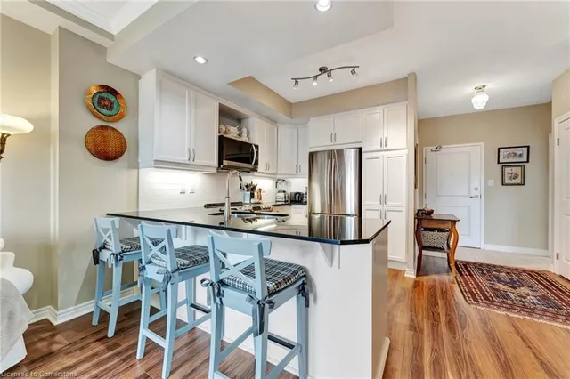 Additional image 7 of 539 Belmont Ave Unit 906