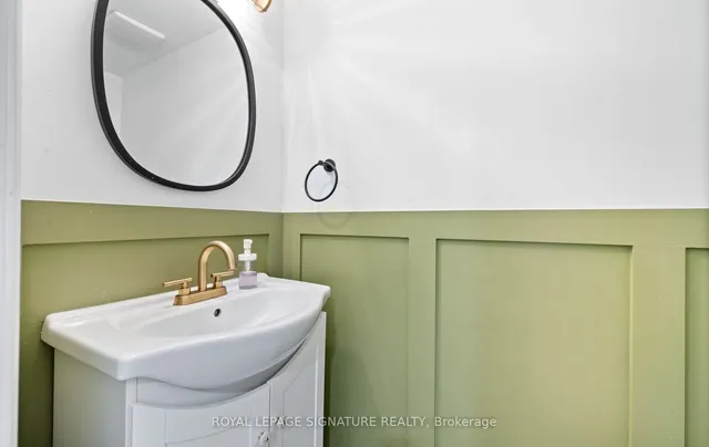 Additional image 38 of 981 McTrach Cres