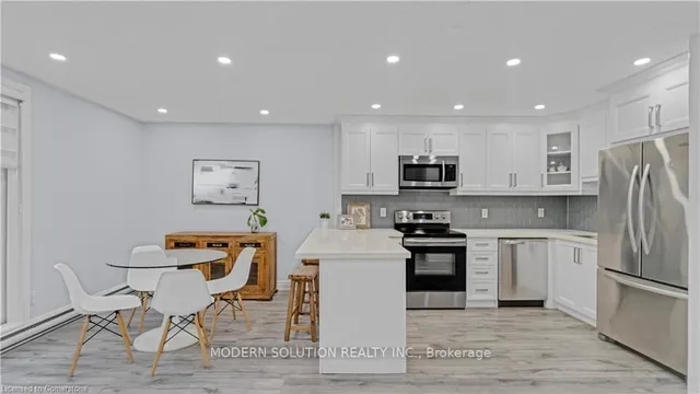 Additional image 16 of 1016 Falgarwood Dr Unit 42