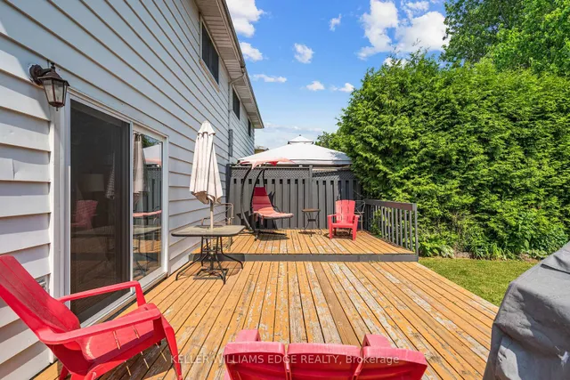 Additional image 40 of 1295 Consort Cres