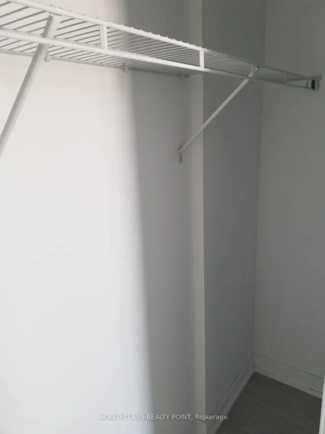 Additional image 16 of 181 Dundas St Unit 4702