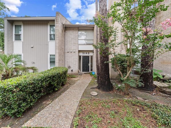 2143 Lake Village Dr, Humble, TX 77339