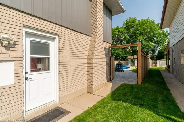 Additional image 34 of 22 Viewmont Close