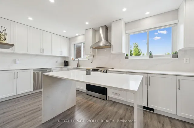 Additional image 12 of 122 Mooregate Cres