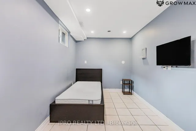 Additional image 29 of 38 Elderwood Pl