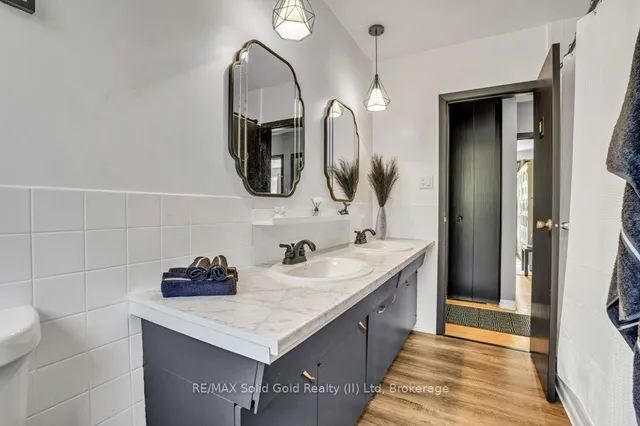 Additional image 27 of 60 Springbank Cres