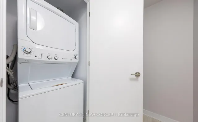 Additional image 17 of 2221 Yonge St Unit 1408