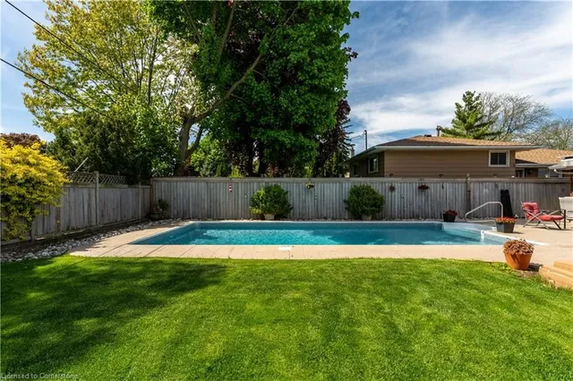 Additional image 48 of 380 Bryant Cres